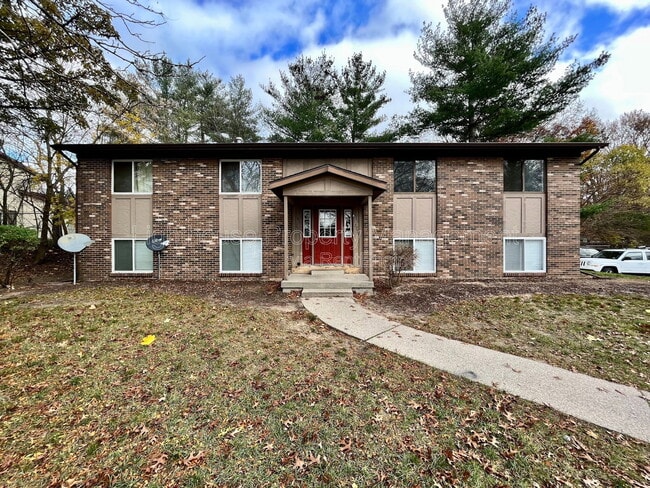 Building Photo - 2972 Vineland Ave SE