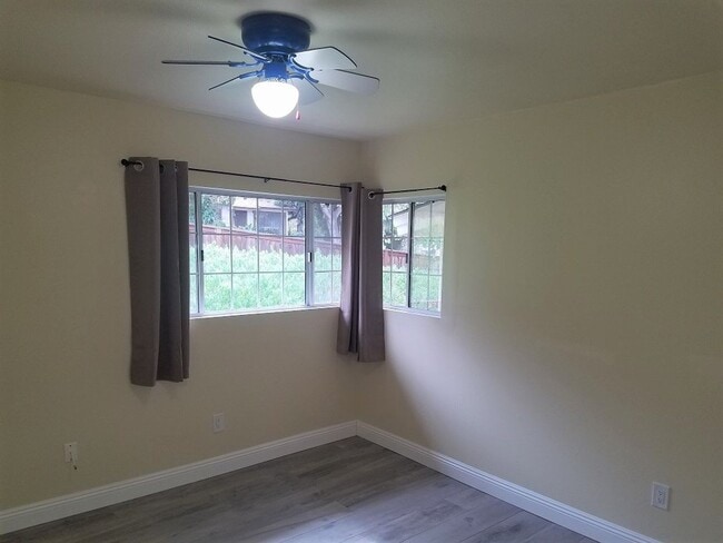 Building Photo - Single Story Home- Bonita!