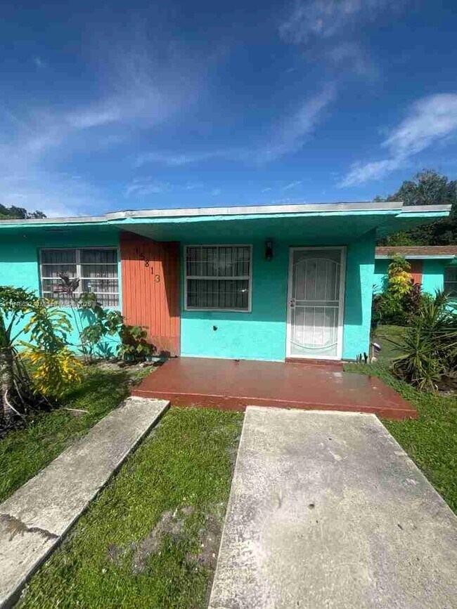 Building Photo - 15813 NW 38th Pl