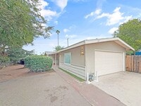 Building Photo - Great 3B/2BA House in San Marcos!