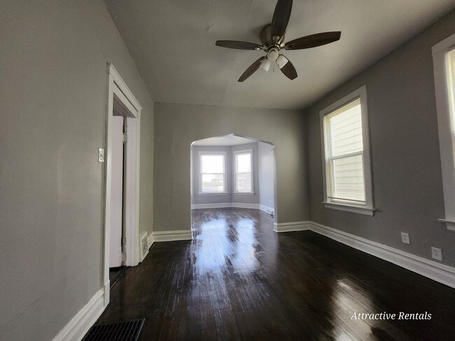 Building Photo - 7632 S Drexel Ave