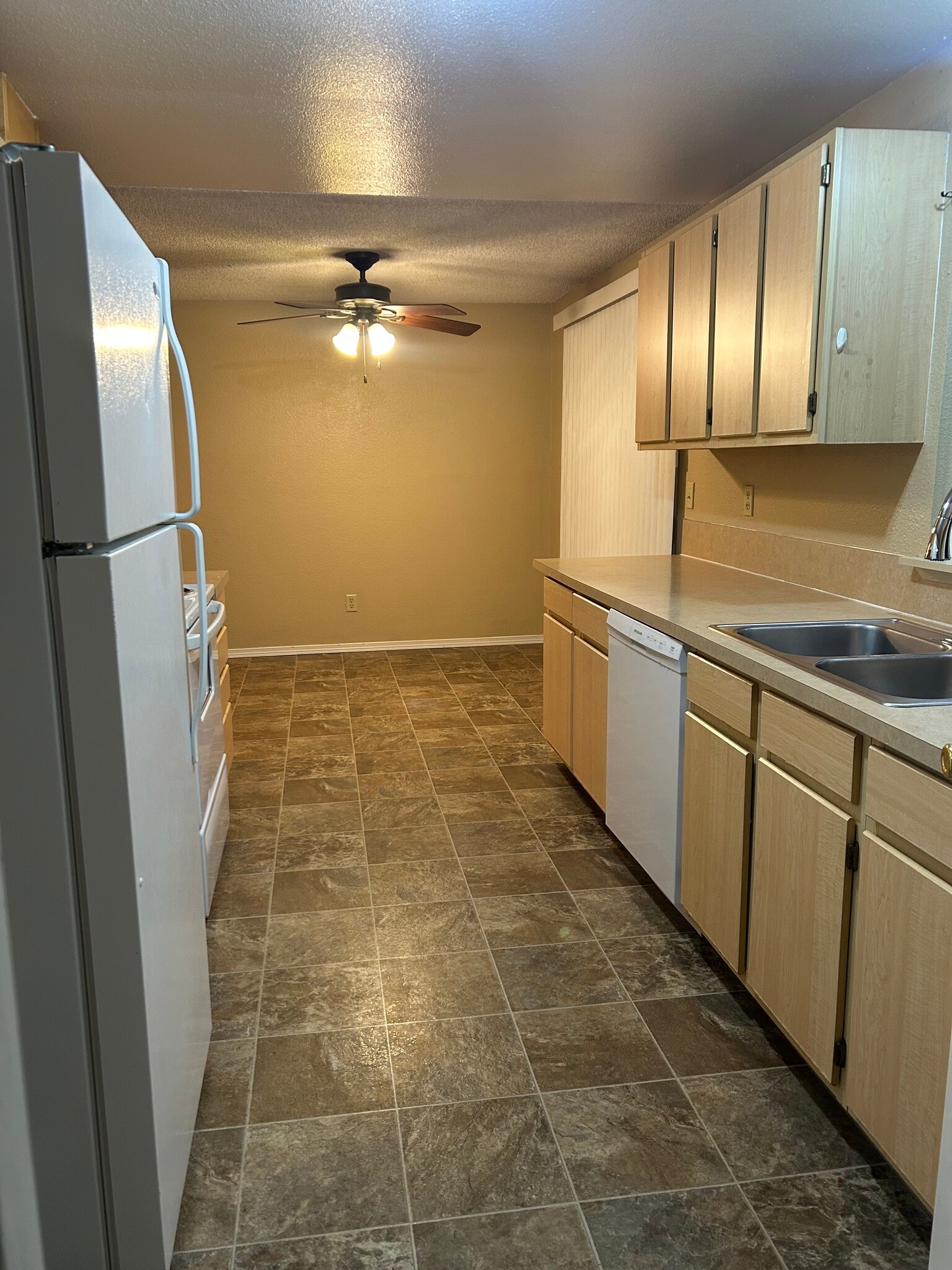 Building Photo - 9405 72nd Ave E