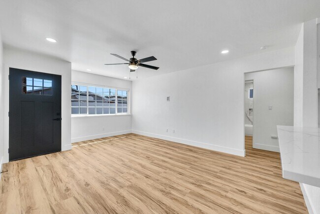 Building Photo - 18425 Patterson Ln