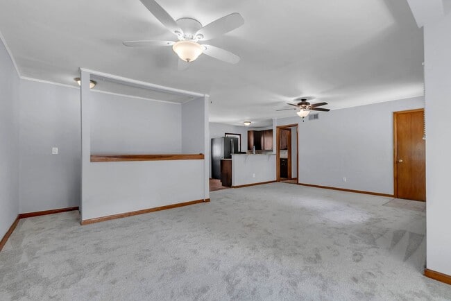 Building Photo - Updated 4 Bedroom 3 bathroom in Derby, KS