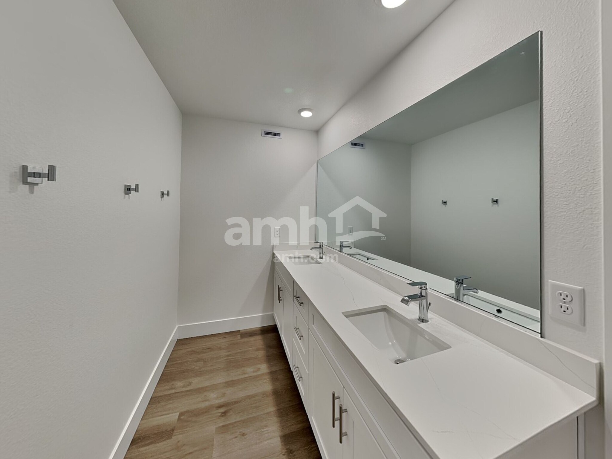 Building Photo - 5808 Fly Fisher St