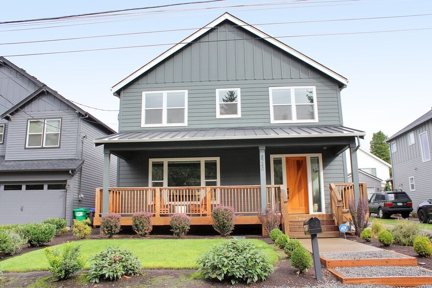 Building Photo - 8240 SW 47th Ave