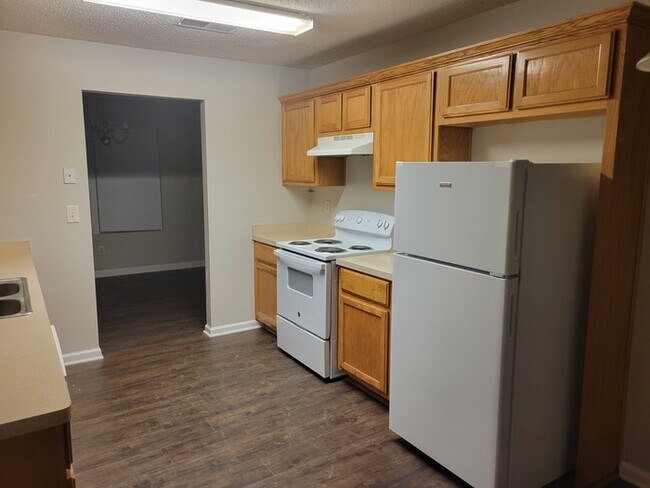 Building Photo - COMING SOON: Renovated 3BR 2BA Home w/ 2-Car Garage • Updated Kitchen • Large Garden Tub in Griffin