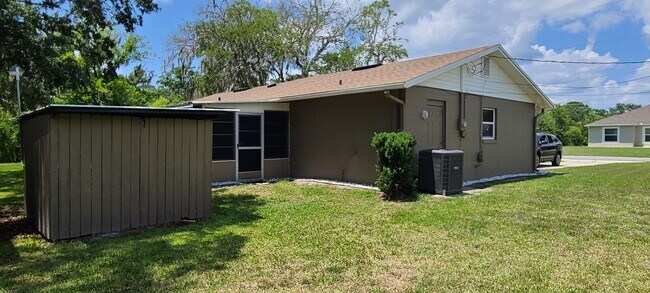 Building Photo - 253 Sunrise Blvd