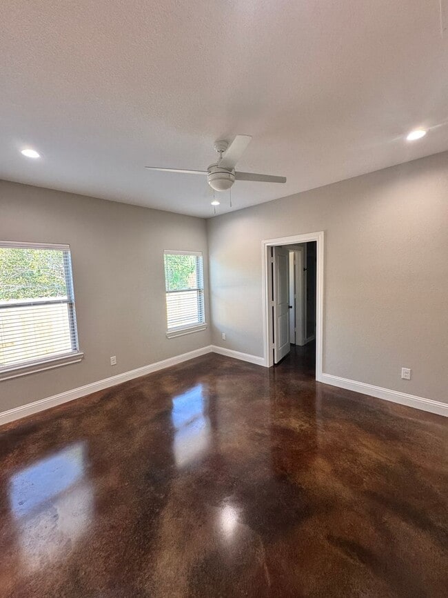 Building Photo - Residences at Windmill Preserve