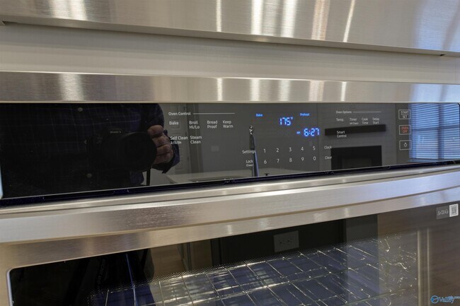 Building Photo - 22895 Ansley Dr