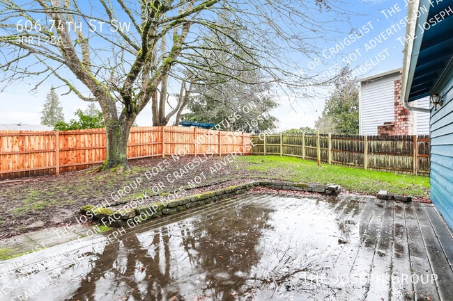 Building Photo - 606 74th St SW