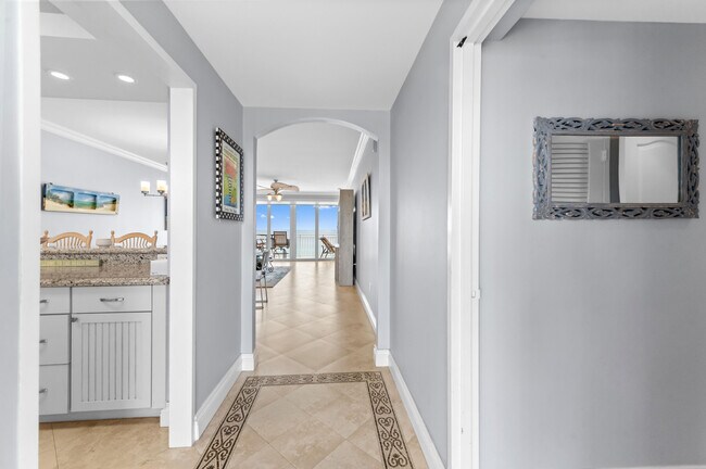 Building Photo - 2921 S Ocean Blvd