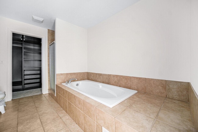 Building Photo - 3029 Aspen Lane