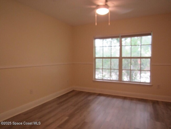 Building Photo - 246 Tin Roof Ave