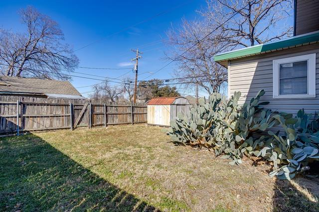 Building Photo - 3200 Sandage Ave