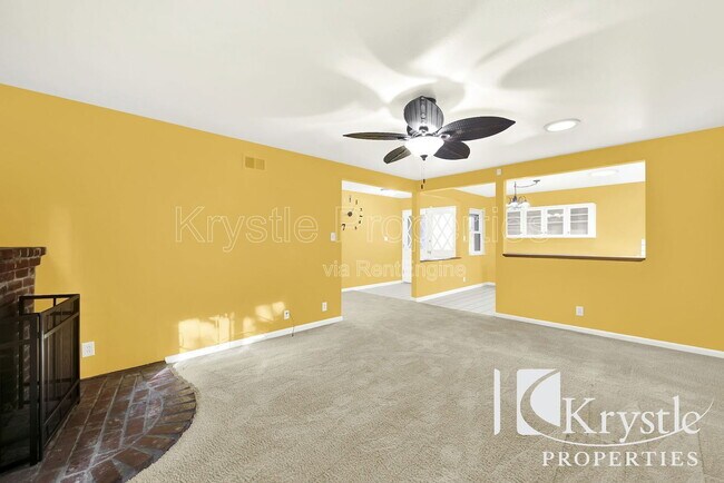 Building Photo - 306 Keats Dr