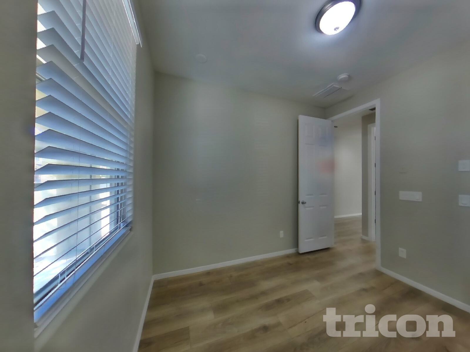 Building Photo - 4122 W Federal Way