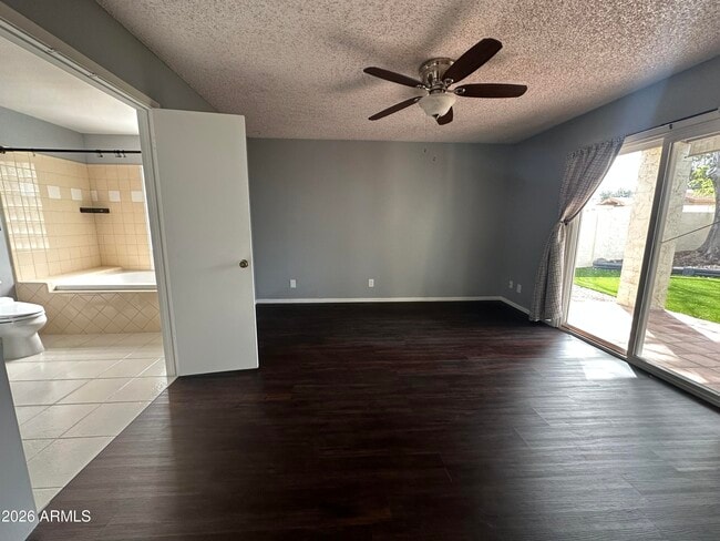 Building Photo - 3029 W Sierra St