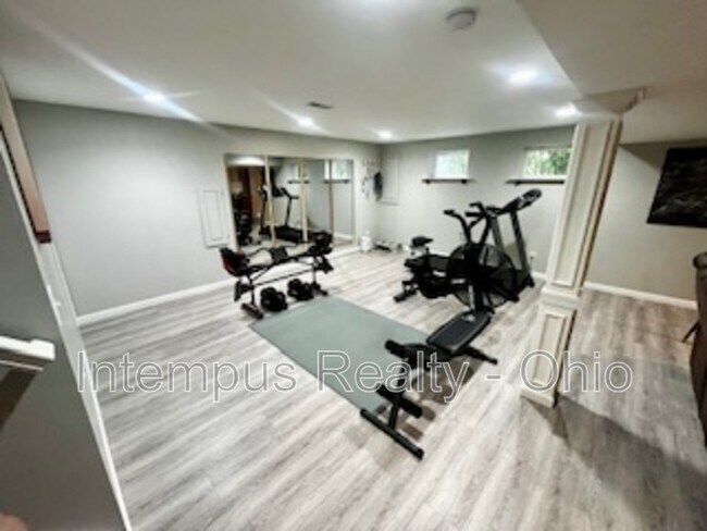 Building Photo - 2449 Anderson Manor Ct