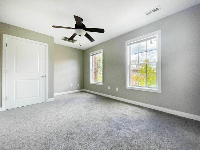 Building Photo - 1141 Unity Dr