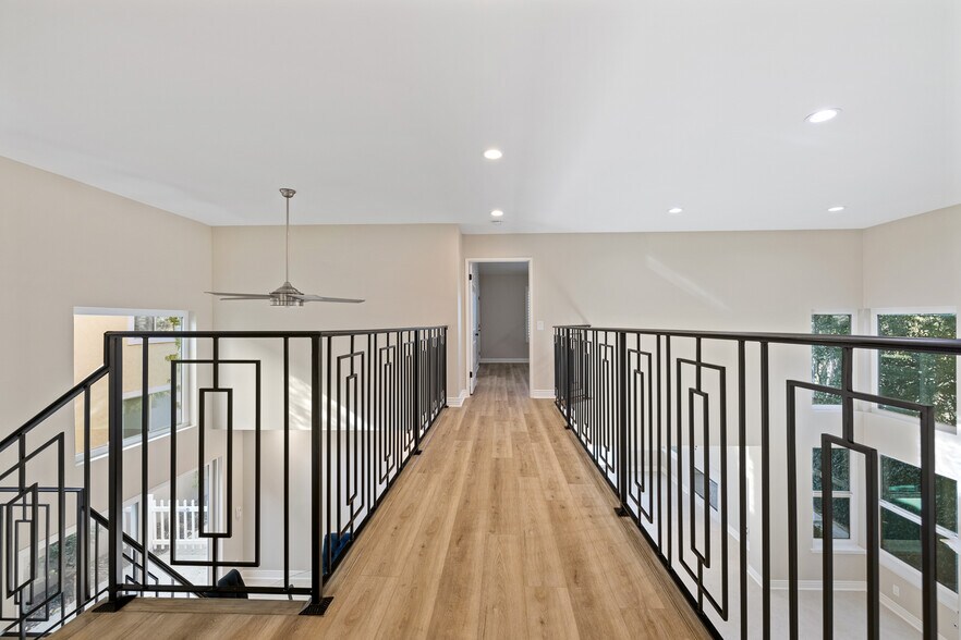Building Photo - 24675 Vista Cerritos