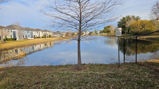 Building Photo - 5209 Creekside Park Ave