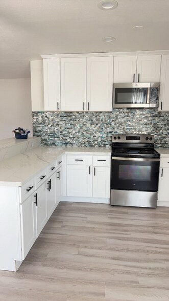 Building Photo - 7025 Waite Dr