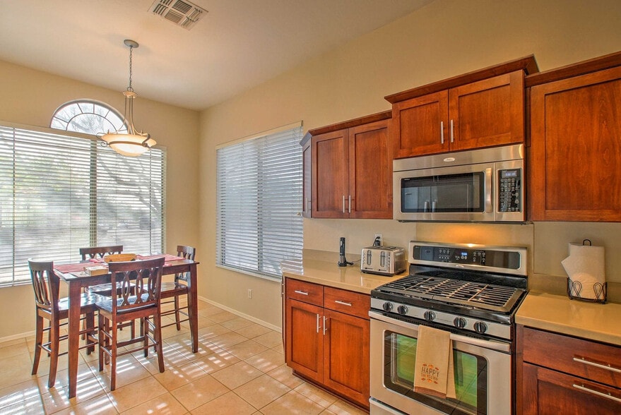Building Photo - 10342 E Tierra Buena Ln