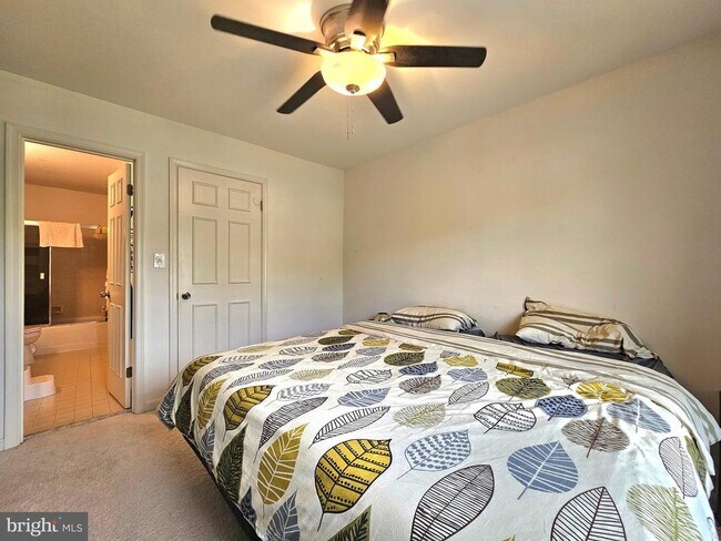 Building Photo - 5939 Heatherwood Ct