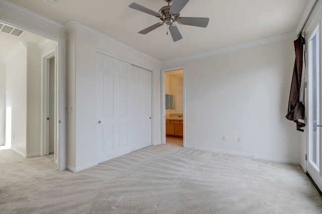 Building Photo - Beautiful 4Bd, 4Bth home in Guard Gated Community near Tivoli Village.