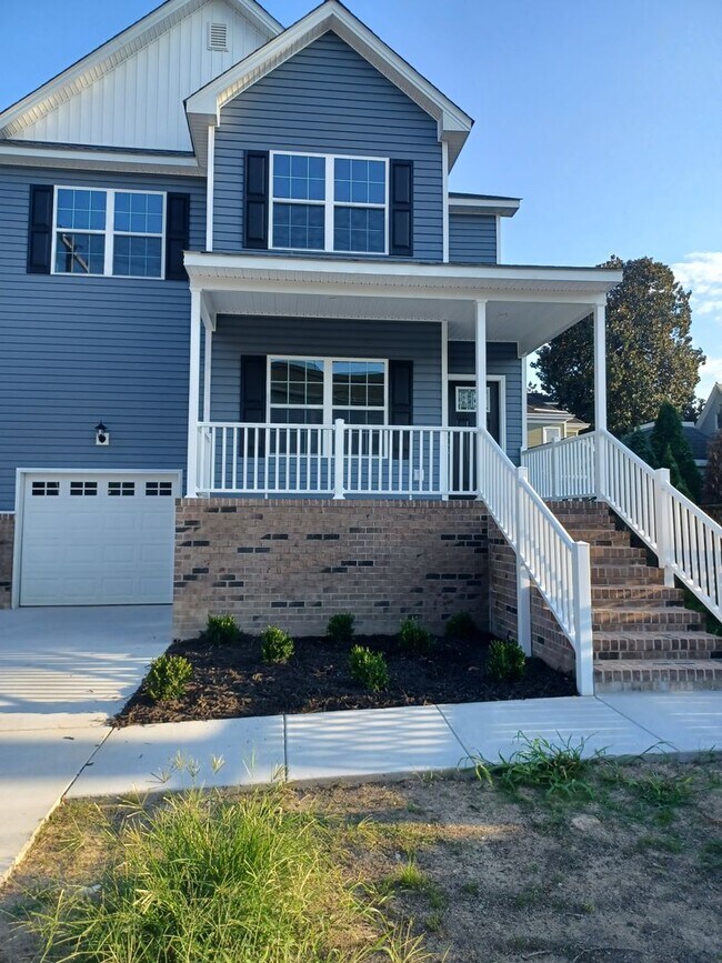 Primary Photo - Newly Constructed 5 Bedroom Home in Hampton