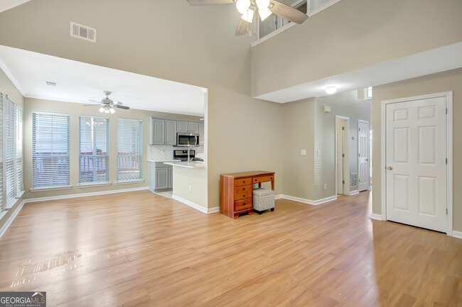 Building Photo - 82 Prestwick Ln