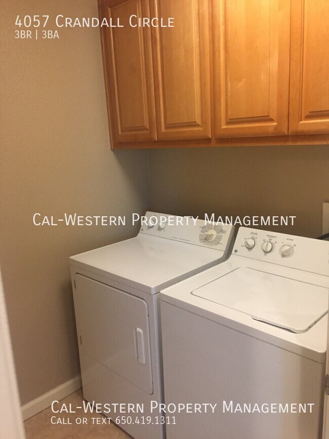 Building Photo - 4057 Crandall Cir