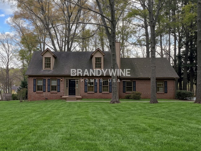 Building Photo - 916 S Deshon Rd