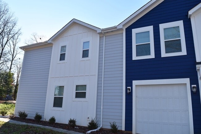 Building Photo - 1300 Norris Ave