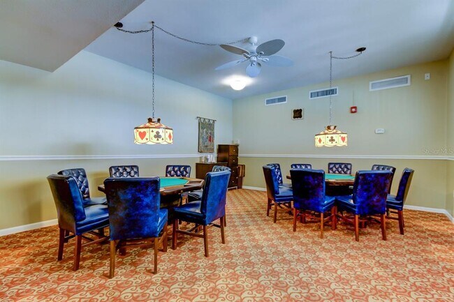 Building Photo - 5200 Brittany Dr S