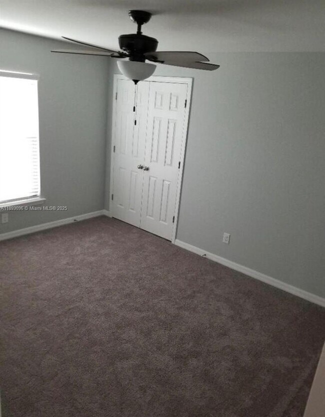 Building Photo - 414 NW 23rd Terrace