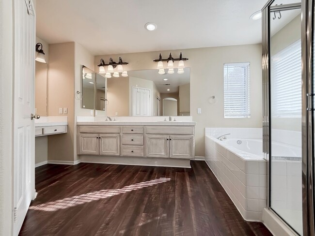 Building Photo - AVAILABLE NOW! 4 BED / 3 BATH TEMEKU HILLS HOME FOR RENT! LARGE BACKYARD + AMENITIES GALORE!