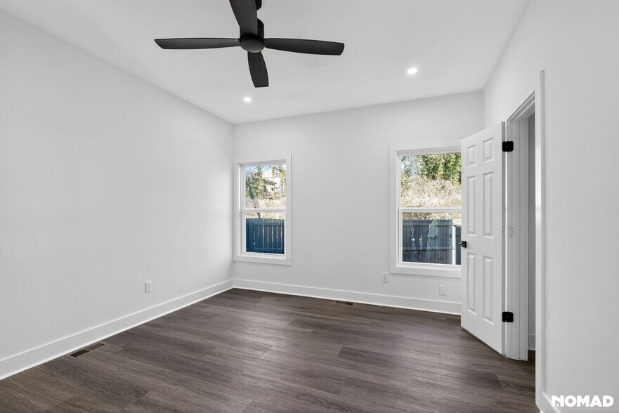 Building Photo - 935 Pelham St NW