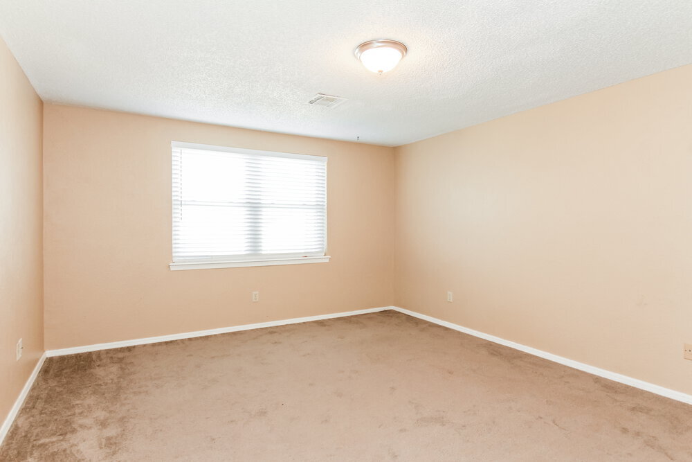 Building Photo - 317 Chickasaw Ln