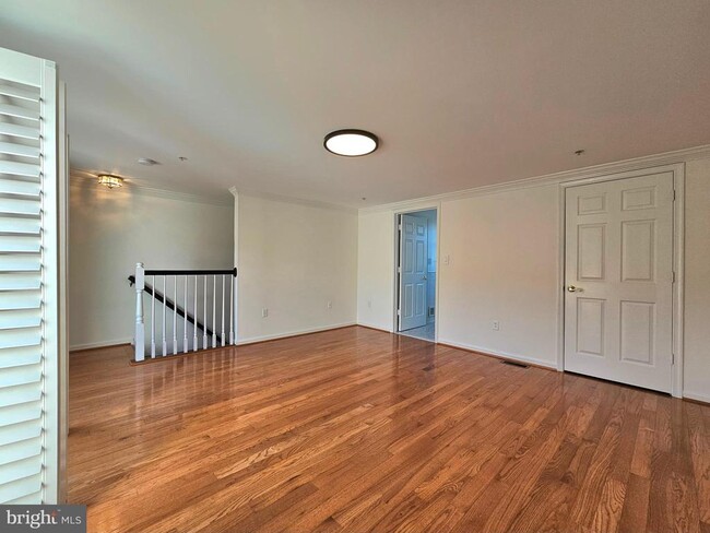 Building Photo - 315 Hearthstone Mews
