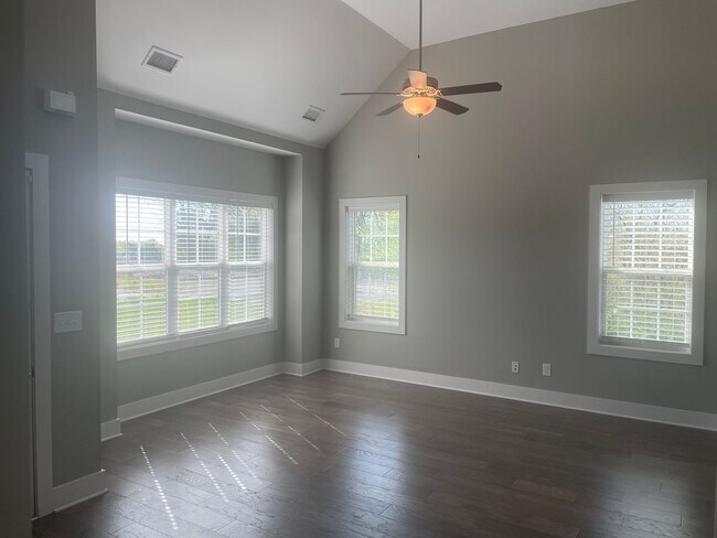 Building Photo - Newer Rental Home in Smyrna