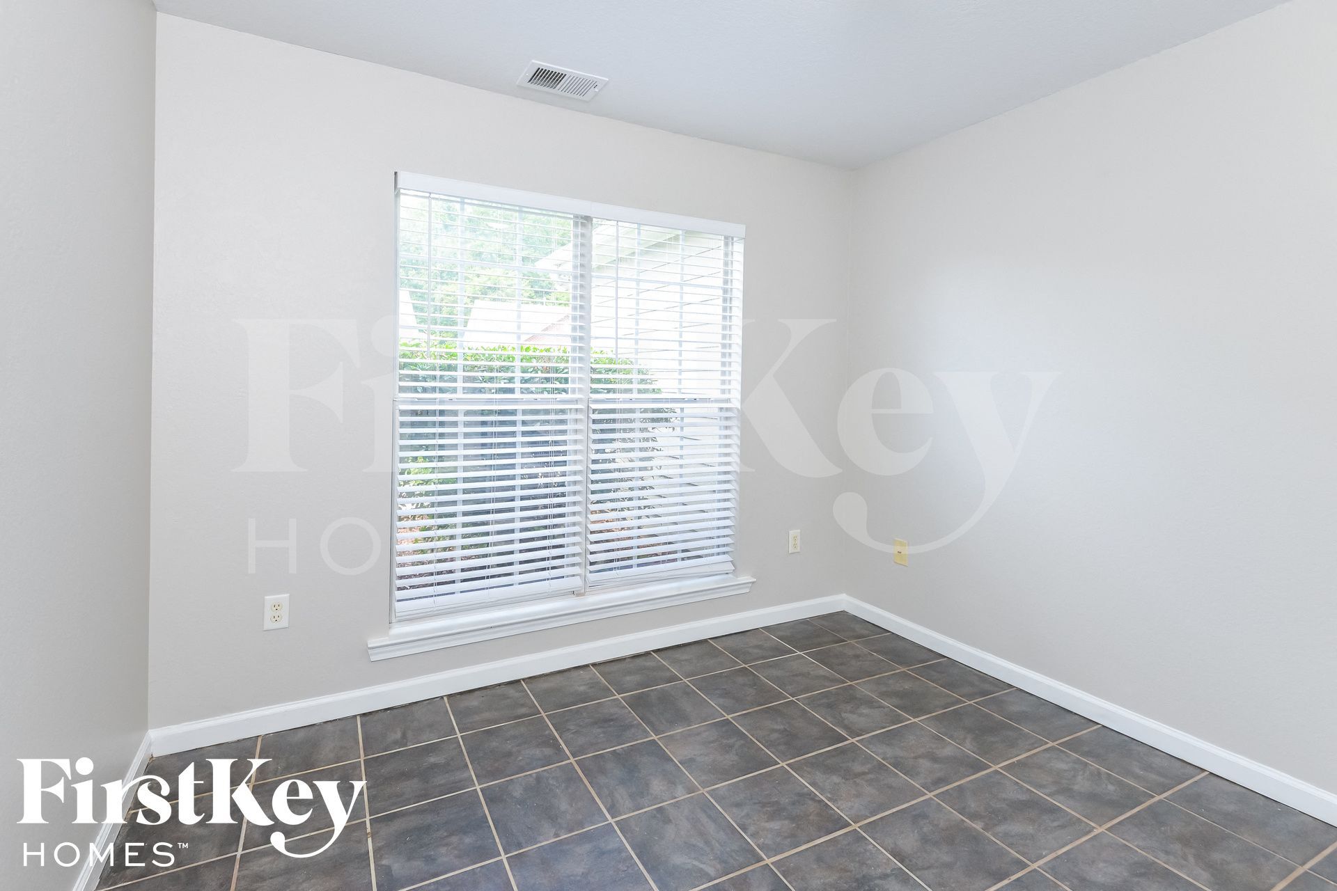 Building Photo - 640 Meriweather Dr