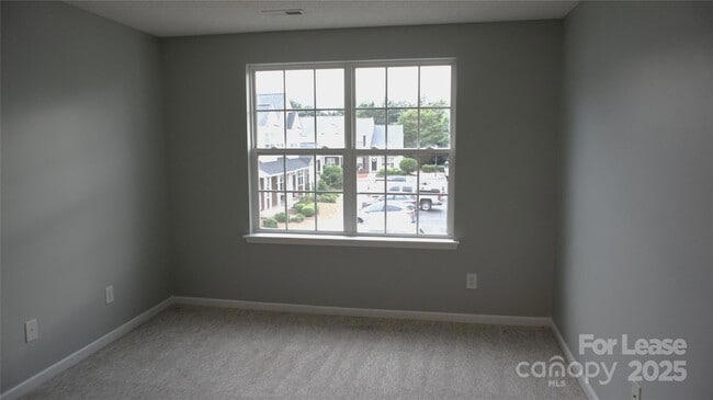 Building Photo - 10930 Kinston Ridge Pl