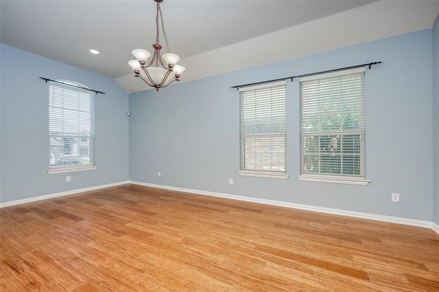 Building Photo - 303 Ravenna Rd