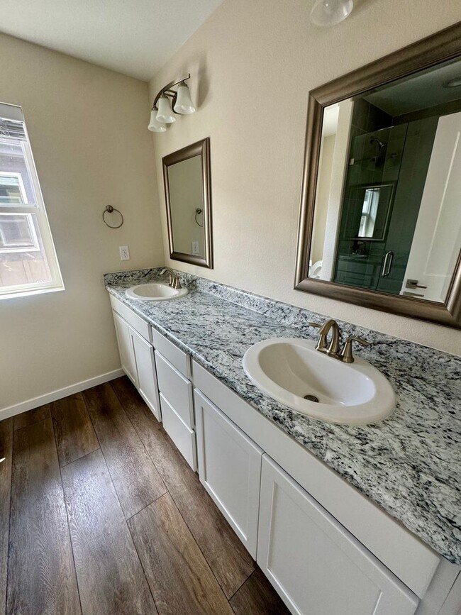 Building Photo - New Construction 3 Bedroom Townhome in University Park