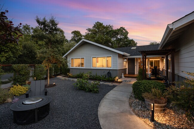 Building Photo - 88 Calistoga Rd