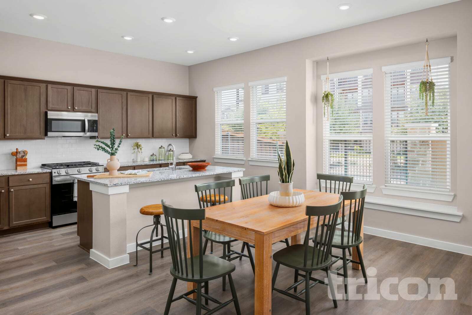 Building Photo - 727 Lacewing Dr