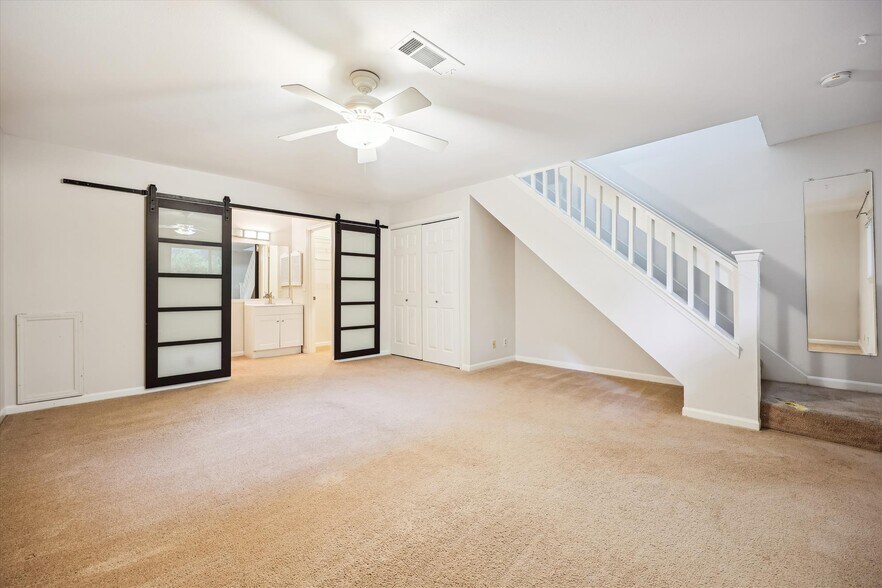 Building Photo - 10703 Hampton Mill Ter