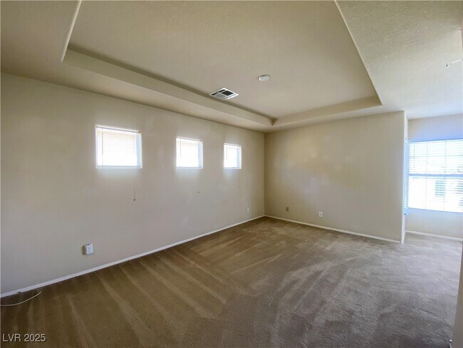 Building Photo - 3646 Surfboard Ct